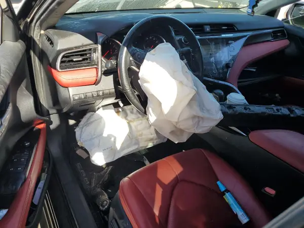 4T1B61HK2KU840713 2019 TOYOTA CAMRY - Image 8