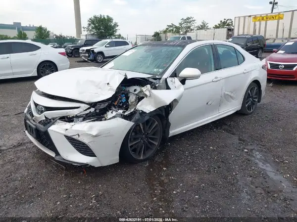 4T1B61HK2KU854076 2019 TOYOTA CAMRY - Image 2