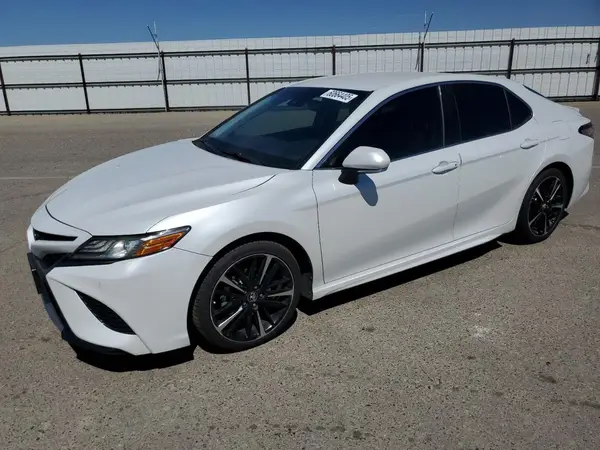 4T1B61HK3JU002348 2018 TOYOTA CAMRY - Image 1