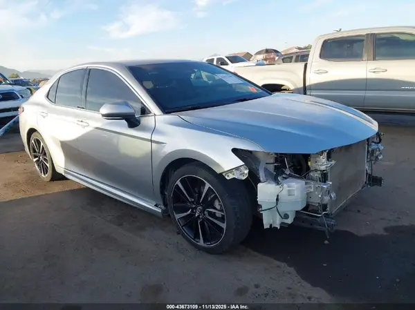 4T1B61HK3JU008540 2018 TOYOTA CAMRY - Image 1