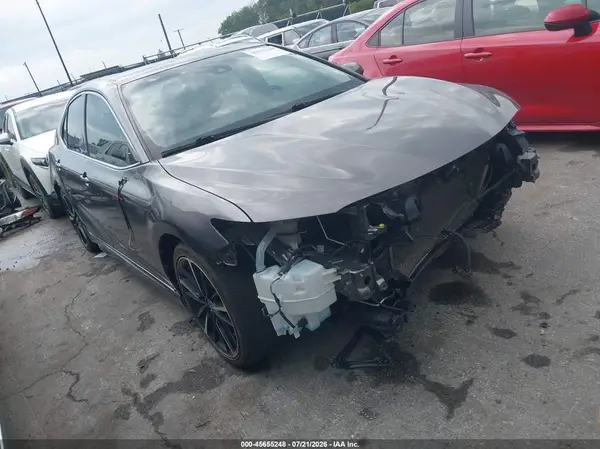 4T1B61HK3JU015343 2018 TOYOTA CAMRY - Image 1