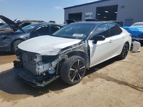 4T1B61HK3JU022762 2018 TOYOTA CAMRY - Image 1