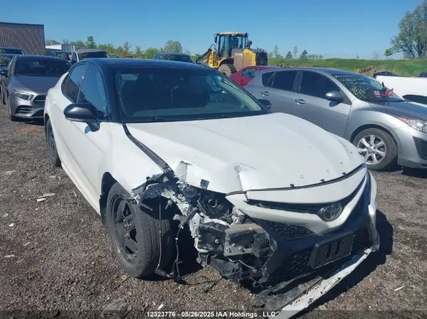 4T1B61HK3JU023992 2018 TOYOTA CAMRY - Image 1