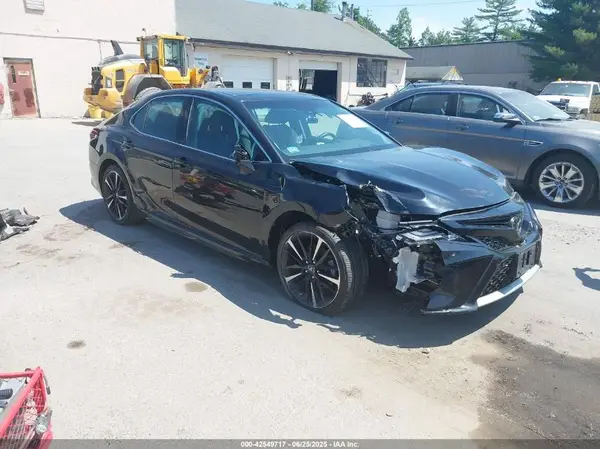 4T1B61HK3JU027511 2018 TOYOTA CAMRY - Image 1