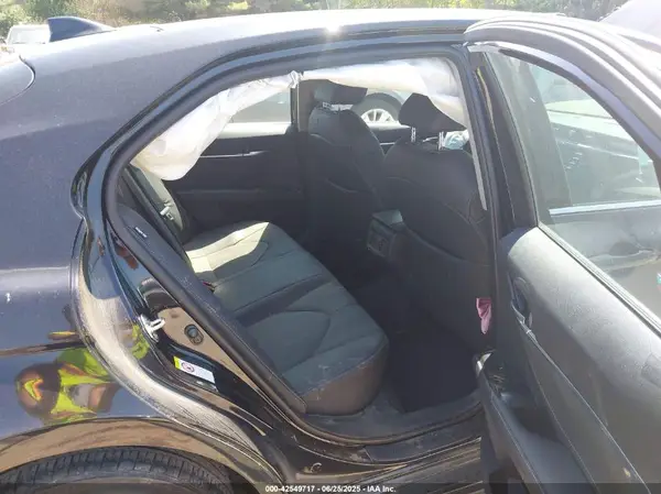 4T1B61HK3JU027511 2018 TOYOTA CAMRY - Image 8