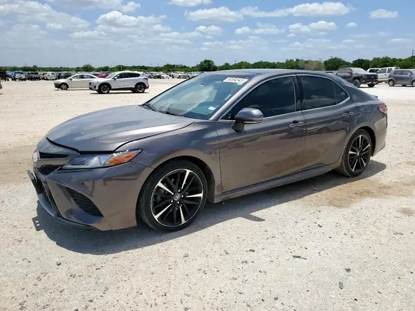 4T1B61HK3JU029128 2018 TOYOTA CAMRY - Image 1