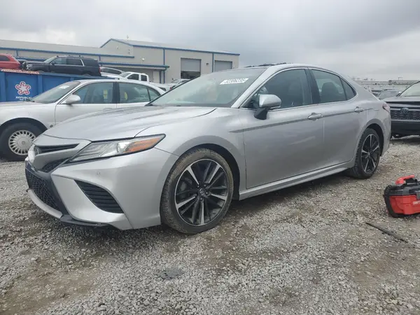 4T1B61HK3JU029758 2018 TOYOTA CAMRY - Image 1