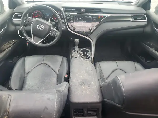 4T1B61HK3JU029758 2018 TOYOTA CAMRY - Image 8