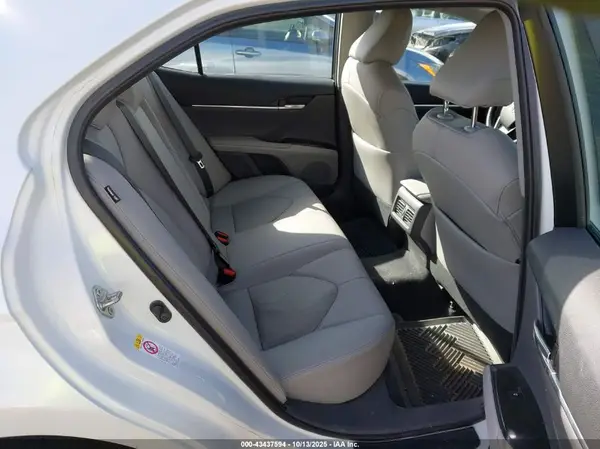 4T1B61HK3JU033180 2018 TOYOTA CAMRY - Image 8