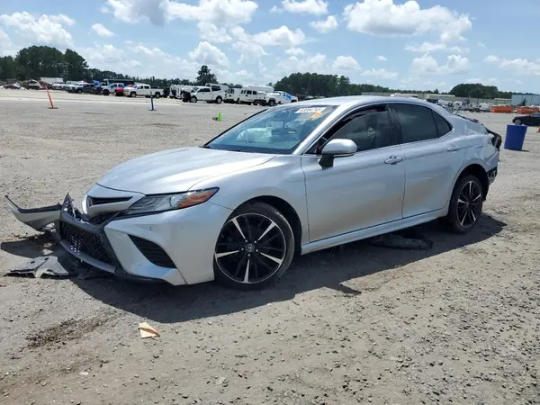 4T1B61HK3JU053171 2018 TOYOTA CAMRY - Image 1