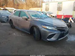 4T1B61HK3JU058581 2018 TOYOTA CAMRY