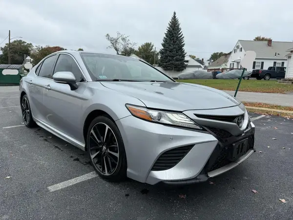 4T1B61HK3JU069130 2018 TOYOTA CAMRY - Image 1