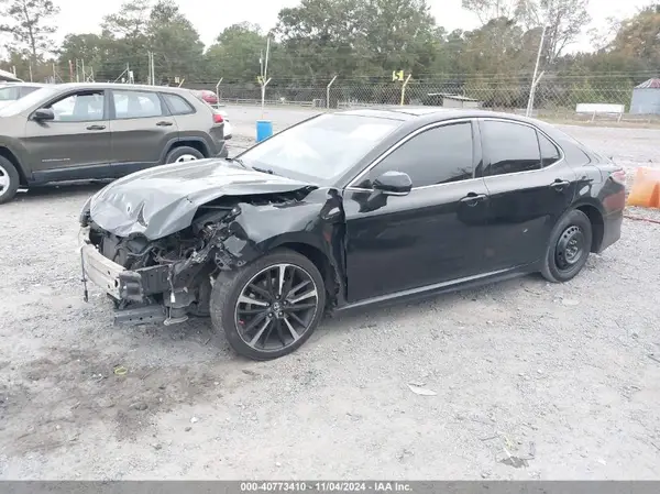4T1B61HK3JU071850 2018 TOYOTA CAMRY - Image 2