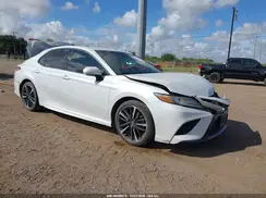 4T1B61HK3JU073758 2018 TOYOTA CAMRY