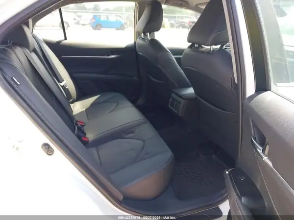 4T1B61HK3JU075915 2018 TOYOTA CAMRY - Image 8