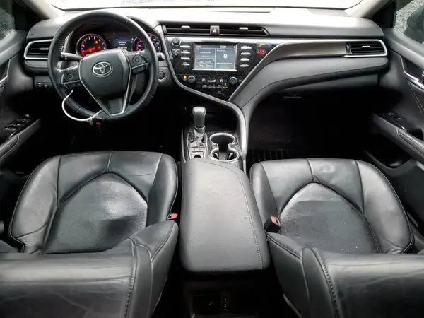 4T1B61HK3JU076062 2018 TOYOTA CAMRY - Image 8