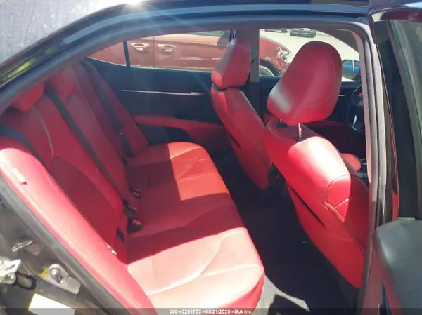 4T1B61HK3JU102949 2018 TOYOTA CAMRY - Image 8
