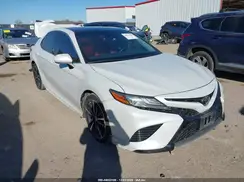 4T1B61HK3JU105415 2018 TOYOTA CAMRY