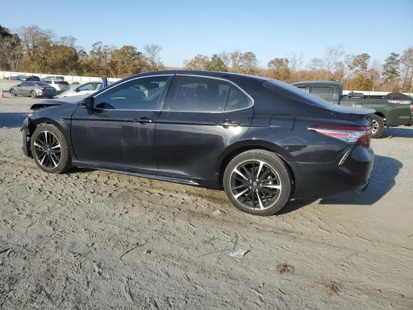 4T1B61HK3JU106337 2018 TOYOTA CAMRY - Image 2