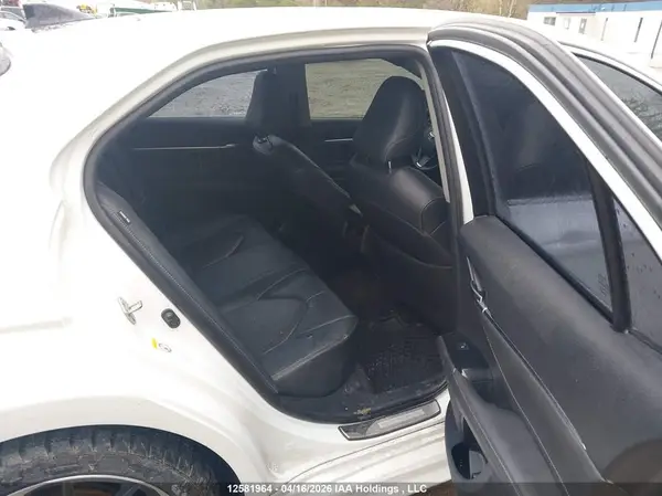 4T1B61HK3JU117984 2018 TOYOTA CAMRY - Image 8