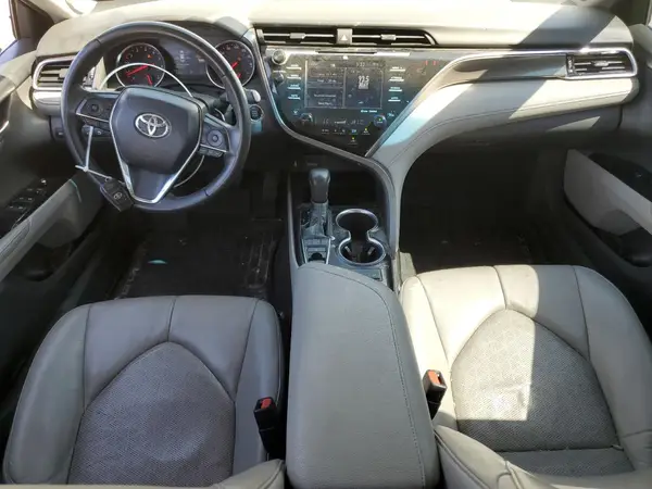 4T1B61HK3JU118357 2018 TOYOTA CAMRY - Image 8
