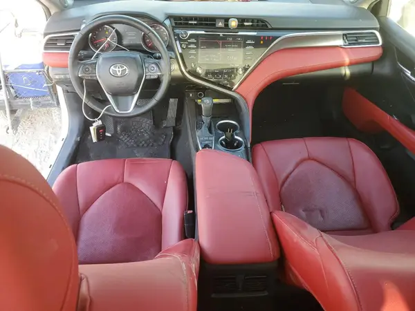 4T1B61HK3JU120304 2018 TOYOTA CAMRY - Image 8