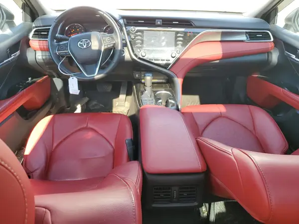 4T1B61HK3JU120349 2018 TOYOTA CAMRY - Image 8