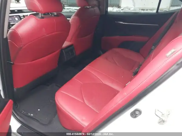 4T1B61HK3JU130928 2018 TOYOTA CAMRY - Image 8