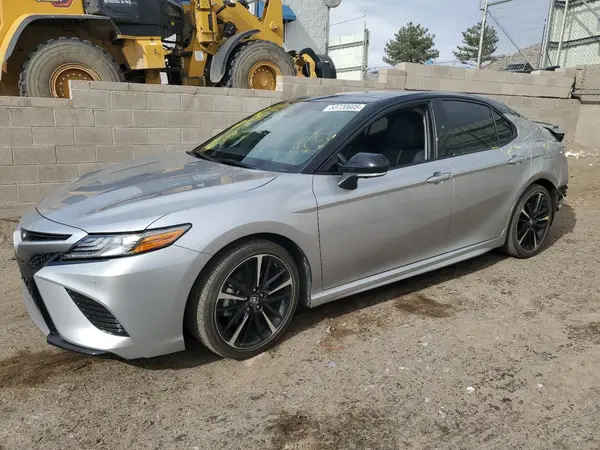 4T1B61HK3JU144604 2018 TOYOTA CAMRY - Image 1