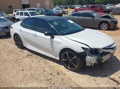 4T1B61HK3JU155960 2018 TOYOTA CAMRY