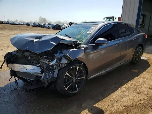 4T1B61HK3JU503529 2018 TOYOTA CAMRY - Image 1