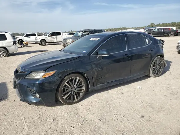 4T1B61HK3JU516412 2018 TOYOTA CAMRY - Image 1