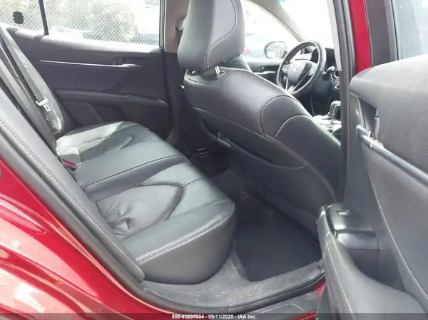 4T1B61HK3JU531119 2018 TOYOTA CAMRY - Image 8
