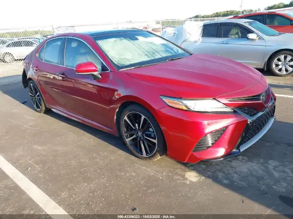4T1B61HK3JU547207 2018 TOYOTA CAMRY - Image 1
