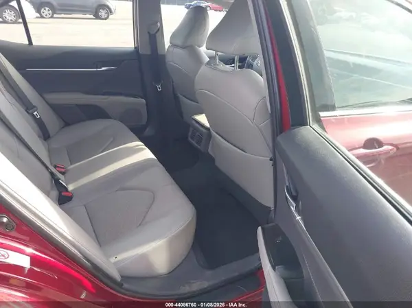 4T1B61HK3JU564850 2018 TOYOTA CAMRY - Image 8