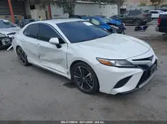 4T1B61HK3JU650806 2018 TOYOTA CAMRY