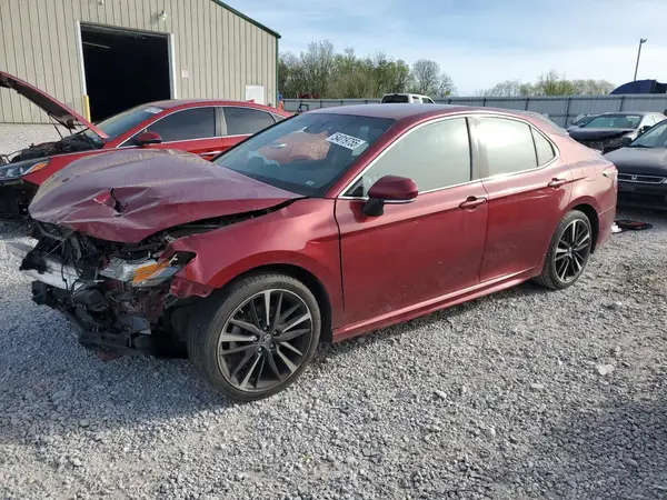 4T1B61HK3JU666083 2018 TOYOTA CAMRY - Image 1