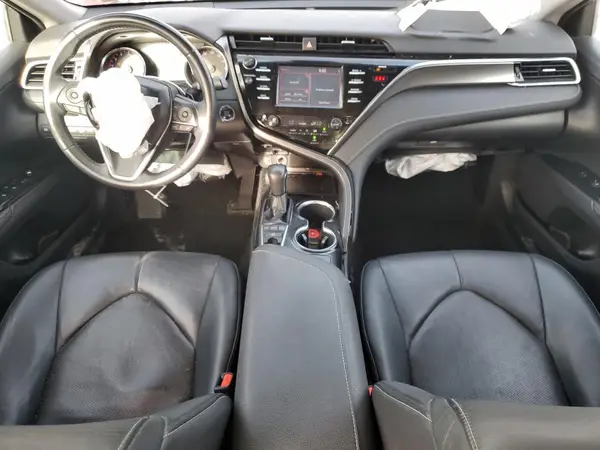4T1B61HK3JU666083 2018 TOYOTA CAMRY - Image 8