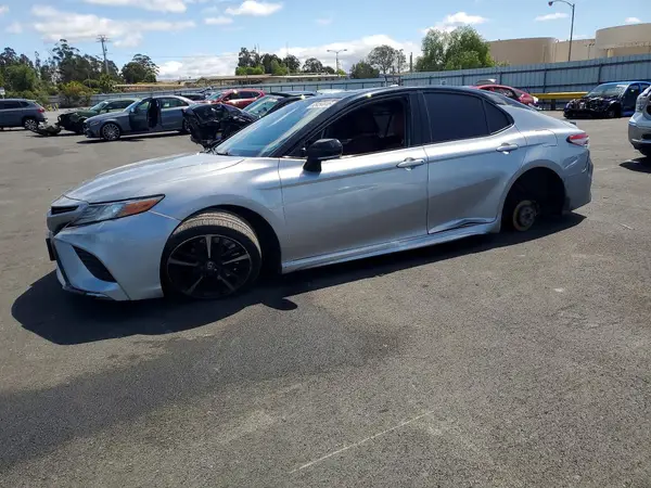 4T1B61HK3KU165471 2019 TOYOTA CAMRY - Image 1