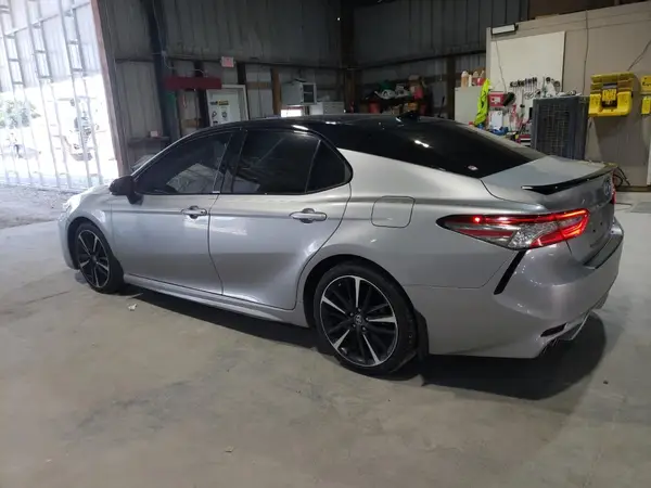 4T1B61HK3KU168077 2019 TOYOTA CAMRY - Image 2