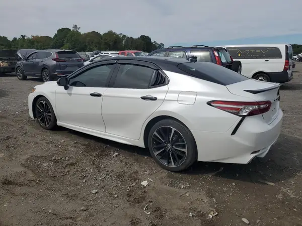 4T1B61HK3KU170900 2019 TOYOTA CAMRY - Image 2