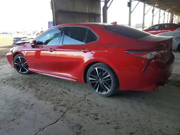 4T1B61HK3KU198745 2019 TOYOTA CAMRY - Image 2