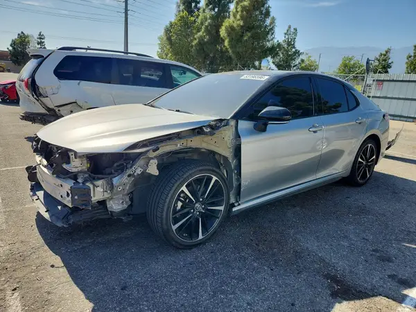 4T1B61HK3KU211042 2019 TOYOTA CAMRY - Image 1