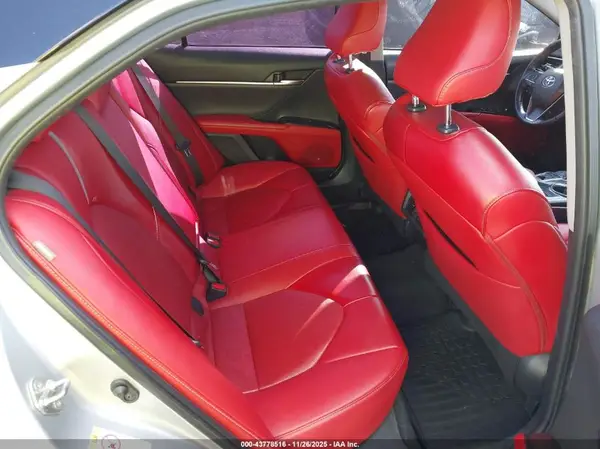 4T1B61HK3KU227984 2019 TOYOTA CAMRY - Image 8