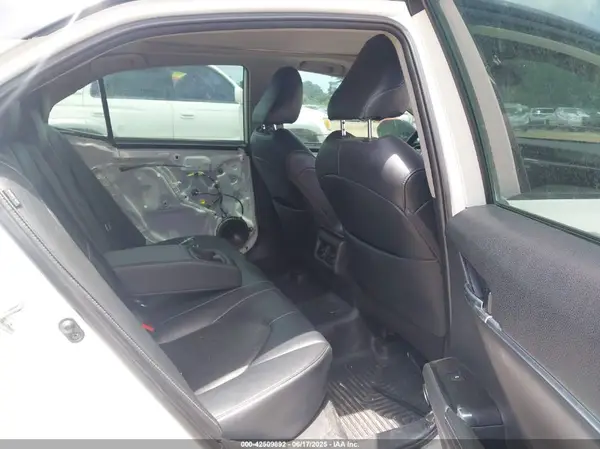 4T1B61HK3KU229802 2019 TOYOTA CAMRY - Image 8