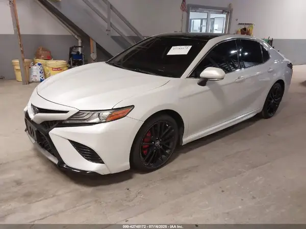 4T1B61HK3KU240167 2019 TOYOTA CAMRY - Image 2