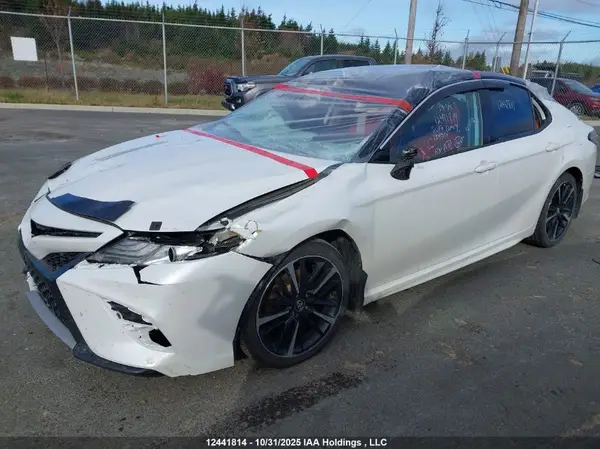 4T1B61HK3KU254361 2019 TOYOTA CAMRY - Image 2