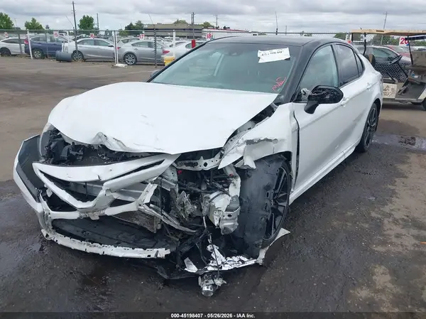 4T1B61HK3KU278045 2019 TOYOTA CAMRY - Image 2