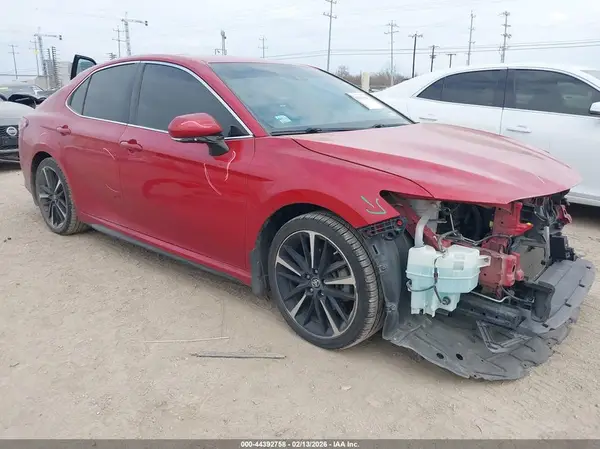 4T1B61HK3KU282192 2019 TOYOTA CAMRY - Image 1