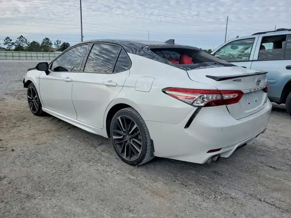 4T1B61HK3KU284301 2019 TOYOTA CAMRY - Image 2